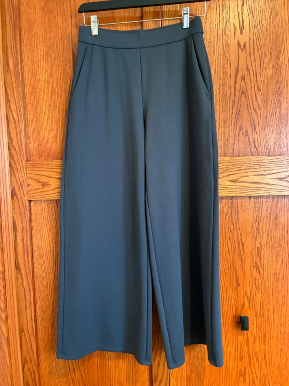 EUC Eileen Fisher Gray Pants, Size  XXS, Front Pockets.  Measurements in Photos
